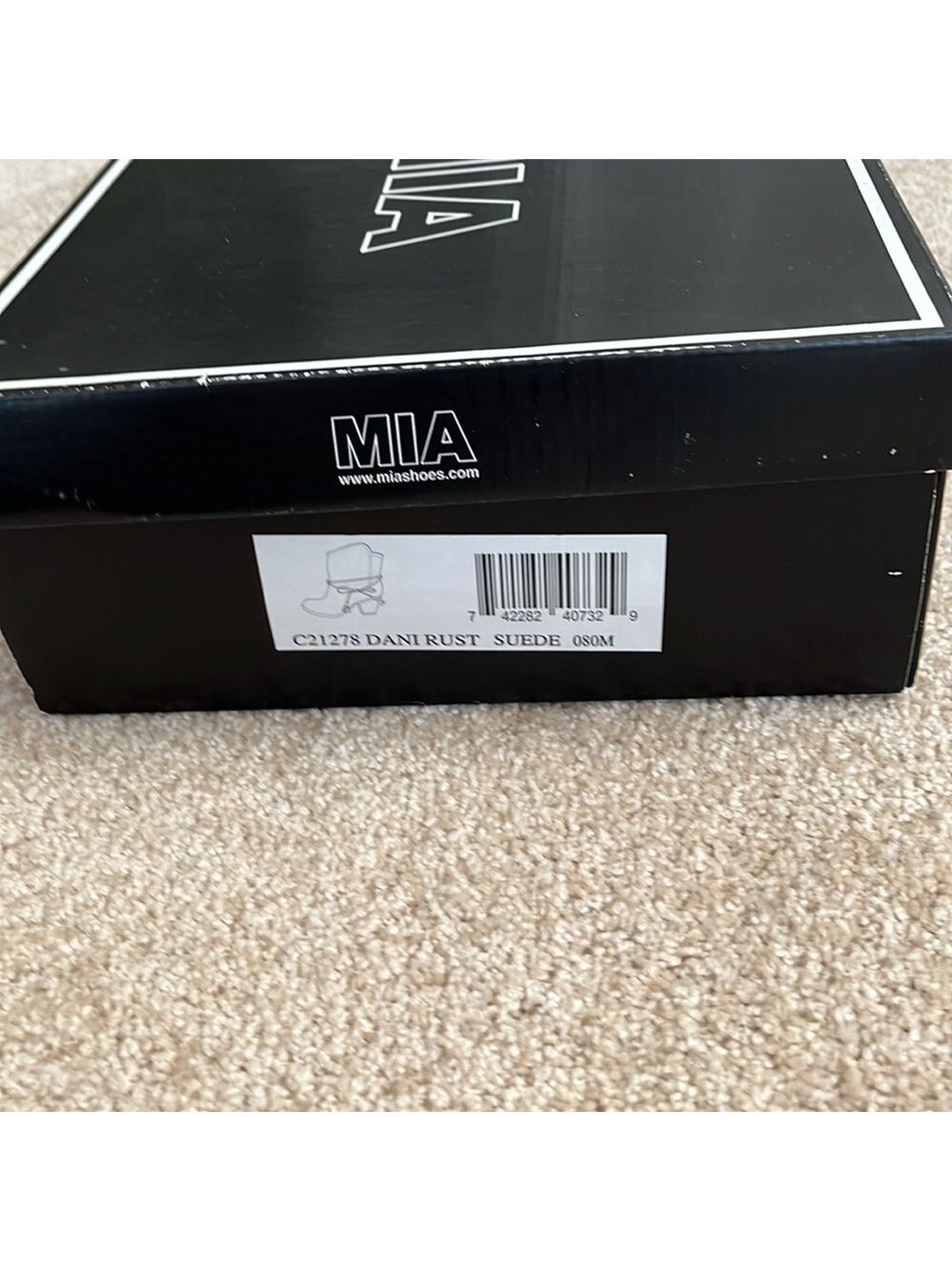 Mia Suede booties - Picture 15 of 15